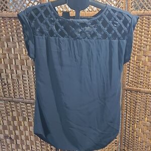 Chic Black Quilted Women's Blouse